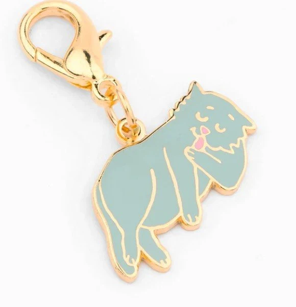 Porte-clé médaille chat gris – Félin & raffiné