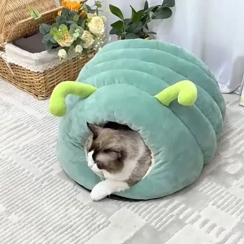 cabane chat chenille