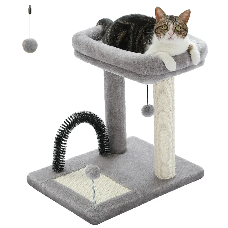 Petit arbre à chat