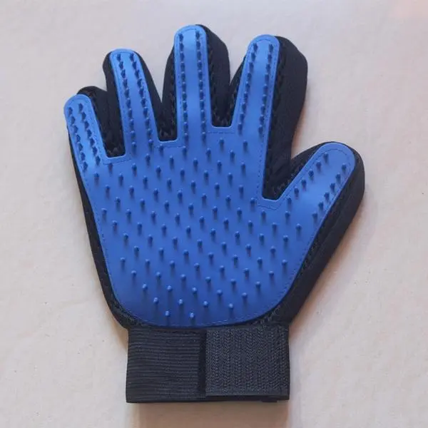 Gant pour Brosser le Poil du Chat