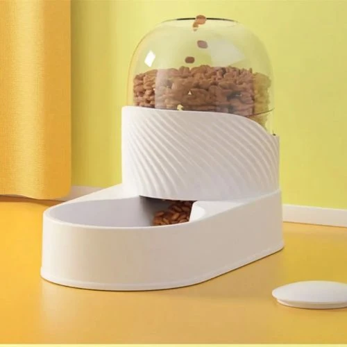 distributeur croquettes chat blanc
