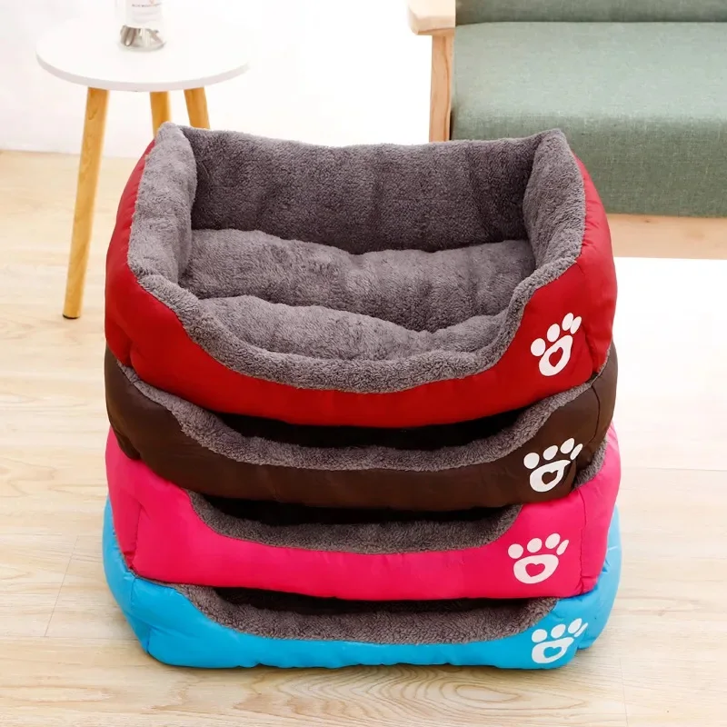 Panier carré matelassé pour chien